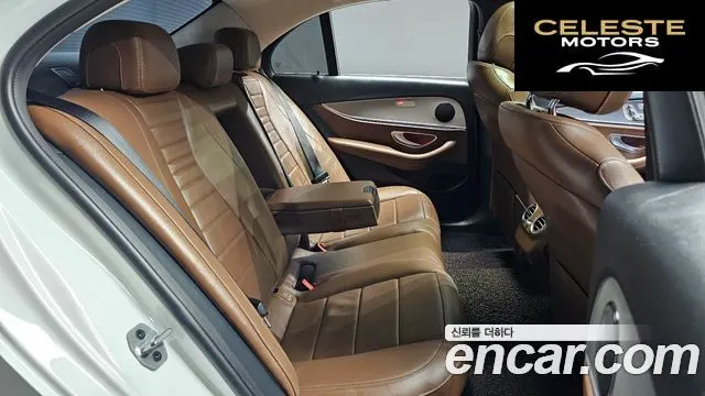 MERCEDES BENZ E-Classe W213 E300 Avantgarde 2019 — photo 18 sur 39