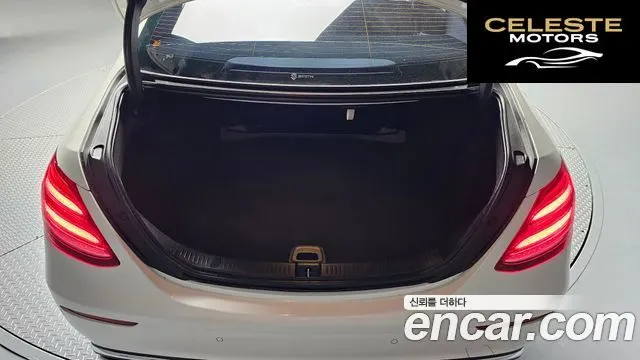 MERCEDES BENZ E-Classe W213 E300 Avantgarde 2019 — photo 26 sur 39
