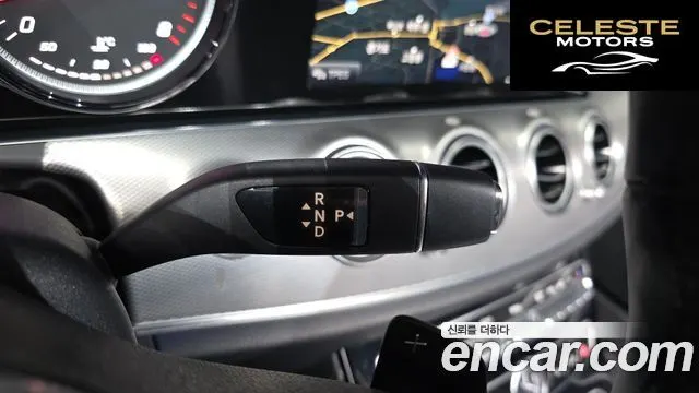 MERCEDES BENZ E-Classe W213 E300 Avantgarde 2019 — photo 12 sur 31