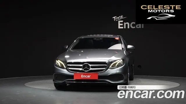 MERCEDES BENZ E-Classe W213 E300 Avantgarde 2019 — photo 3 sur 31