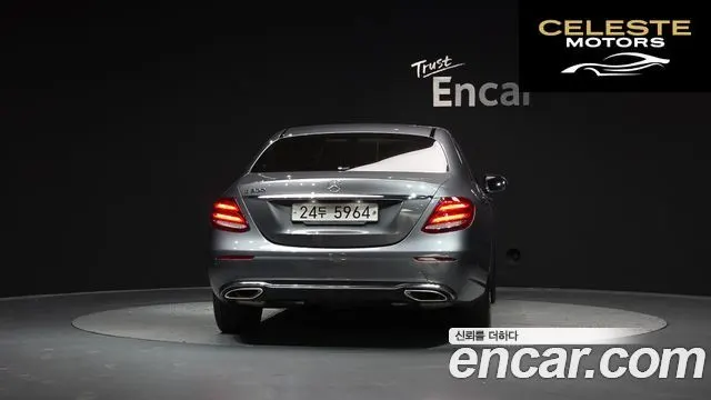 MERCEDES BENZ E-Classe W213 E300 Avantgarde 2019 — photo 4 sur 31