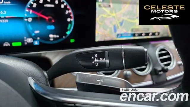 MERCEDES BENZ E-Classe W213 E300e 4MATIC Exclusive 2023 — photo 12 sur 40