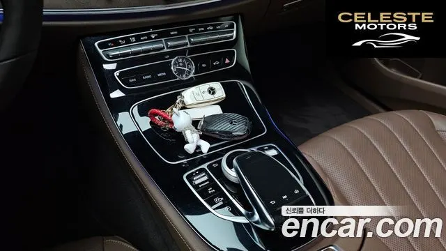 MERCEDES BENZ E-Classe W213 E300 4MATIC Exclusive 2019 — photo 24 sur 31