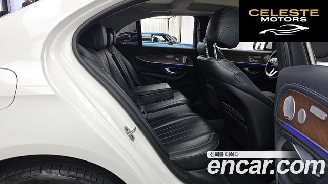 MERCEDES BENZ E-Classe W213 E300 4MATIC Exclusive 2019 — photo 18 sur 36