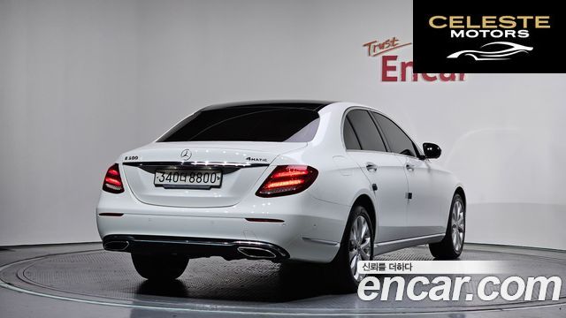 MERCEDES BENZ E-Classe W213 E300 4MATIC Exclusive 2019 — photo 2 sur 36