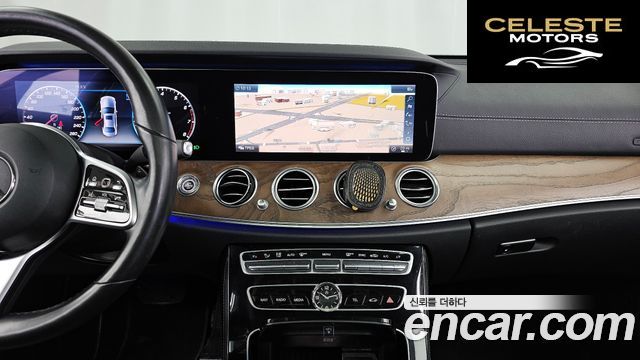 MERCEDES BENZ E-Classe W213 E300 4MATIC Exclusive 2019 — photo 20 sur 36