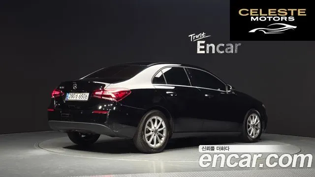 MERCEDES BENZ A-Classe W177 A220 Berline 2020 — photo 2 sur 38