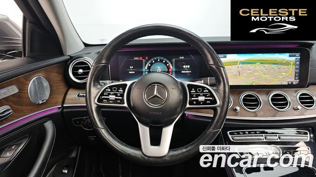 MERCEDES BENZ E-Classe W213 E300 4MATIC Exclusive 2019 — photo 12 sur 20
