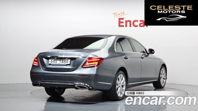 MERCEDES BENZ E-Classe W213 E300 4MATIC Exclusive 2019 — photo 2 sur 20