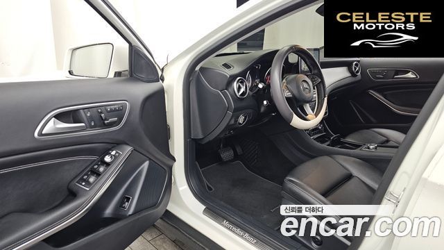 MERCEDES BENZ GLA-Classe X156 GLA200 d 4MATIC 2016 — photo 10 sur 20