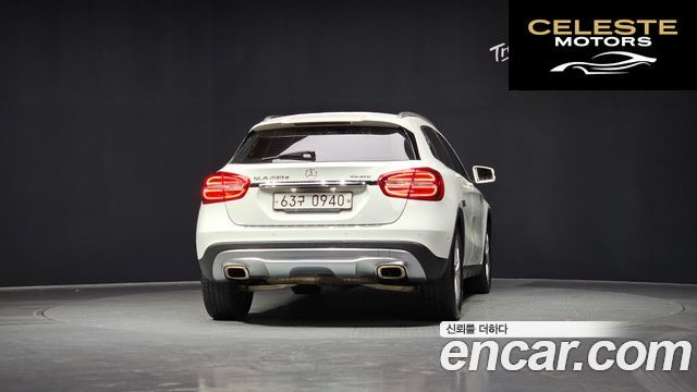 MERCEDES BENZ GLA-Classe X156 GLA200 d 4MATIC 2016 — photo 4 sur 20