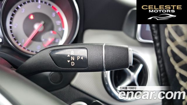 MERCEDES BENZ GLA-Classe X156 GLA200 d 4MATIC 2016 — photo 9 sur 20