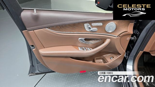 MERCEDES BENZ E-Classe W213 E300 4MATIC Exclusive 2019 — photo 14 sur 34