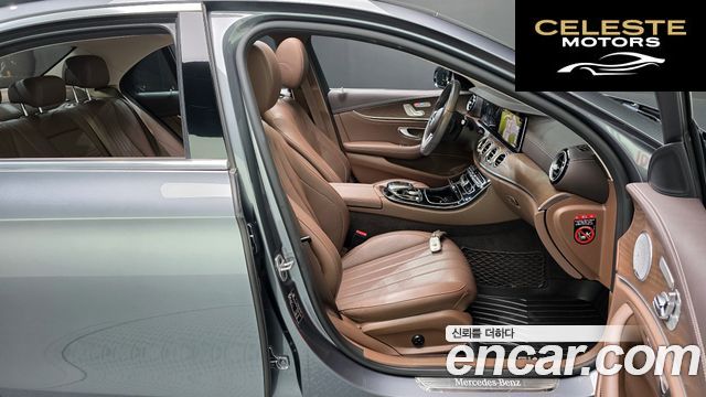 MERCEDES BENZ E-Classe W213 E300 4MATIC Exclusive 2019 — photo 16 sur 34
