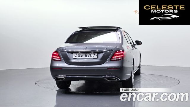 MERCEDES BENZ E-Classe W213 E300 4MATIC Exclusive 2019 — photo 4 sur 34