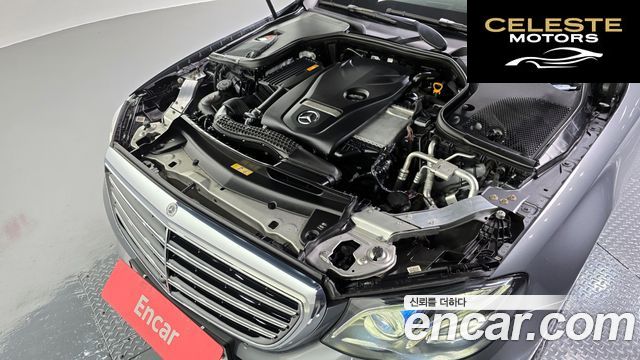MERCEDES BENZ E-Classe W213 E300 4MATIC Exclusive 2019 — photo 6 sur 34