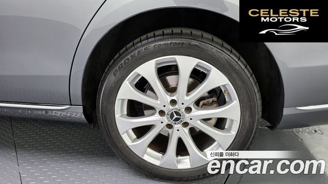 MERCEDES BENZ E-Classe W213 E300 4MATIC Exclusive 2019 — photo 7 sur 34