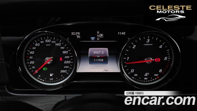 MERCEDES BENZ E-Classe W213 E220d 4MATIC Exclusive 2020 — photo 11 sur 32