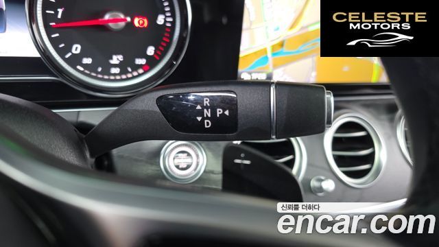 MERCEDES BENZ E-Classe W213 E220d 4MATIC Exclusive 2020 — photo 12 sur 32