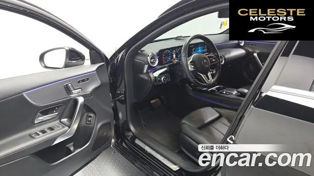 MERCEDES BENZ A-Classe W177 A220 Berline 2021 — photo 13 sur 30
