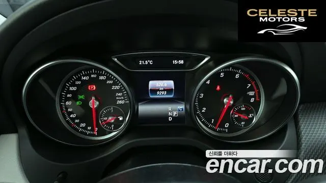 MERCEDES BENZ GLA-Classe X156 GLA220 2019 — photo 11 sur 30