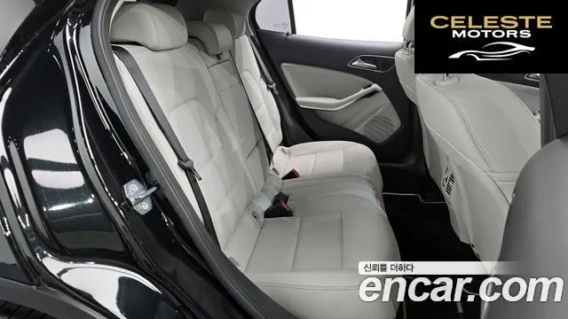 MERCEDES BENZ GLA-Classe X156 GLA220 2019 — photo 17 sur 30