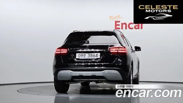 MERCEDES BENZ GLA-Classe X156 GLA220 2019 — photo 4 sur 30