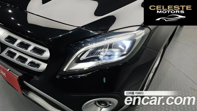 MERCEDES BENZ GLA-Classe X156 GLA220 2019 — photo 8 sur 30