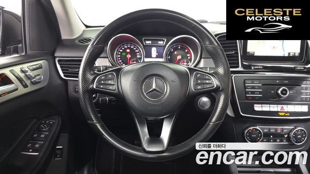 MERCEDES BENZ GLE-Classe W166 GLE350 d 4MATIC 2018 — photo 19 sur 30