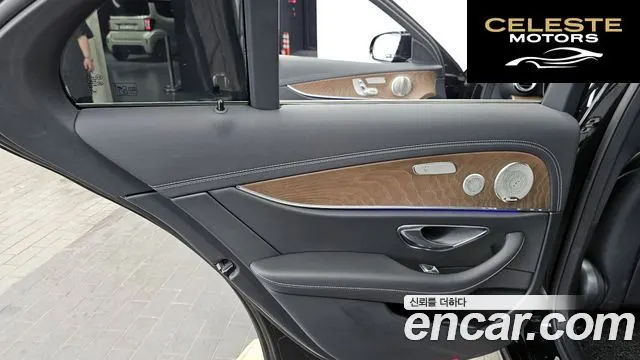 MERCEDES BENZ E-Classe W213 E220d 4MATIC Exclusive 2022 — photo 14 sur 32