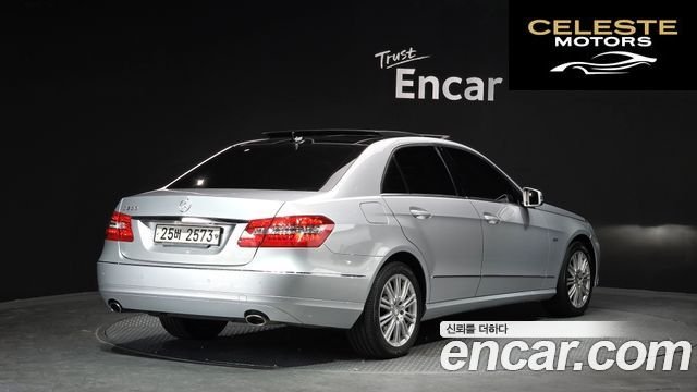 MERCEDES BENZ E-Classe W212 E300 2012 — photo 2 sur 26