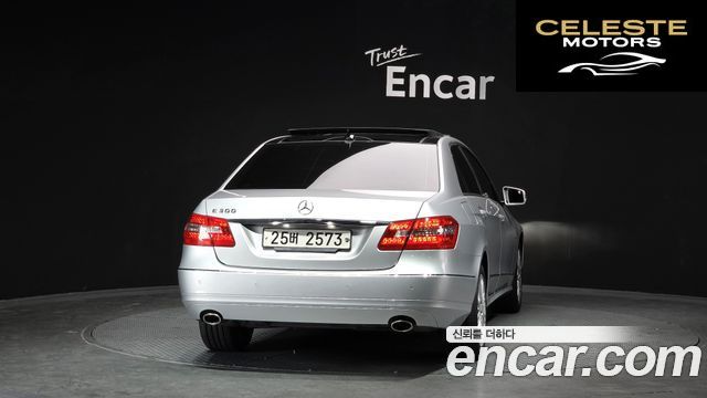 MERCEDES BENZ E-Classe W212 E300 2012 — photo 4 sur 26