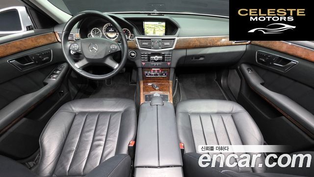 MERCEDES BENZ E-Classe W212 E300 2012 — photo 7 sur 26