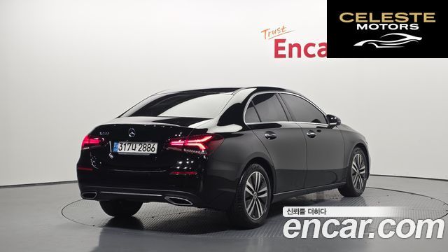 MERCEDES BENZ A-Classe W177 A220 Berline 2021 — photo 2 sur 30