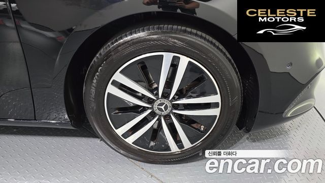 MERCEDES BENZ A-Classe W177 A220 Berline 2021 — photo 5 sur 30
