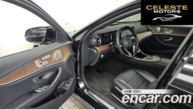 MERCEDES BENZ E-Classe W213 E220d 4MATIC Exclusive 2022 — photo 12 sur 32