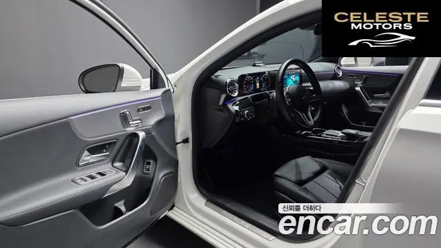 MERCEDES BENZ A-Classe W177 A220 Berline 2023 — photo 13 sur 30