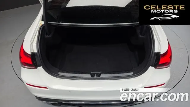 MERCEDES BENZ A-Classe W177 A220 Berline 2023 — photo 24 sur 30