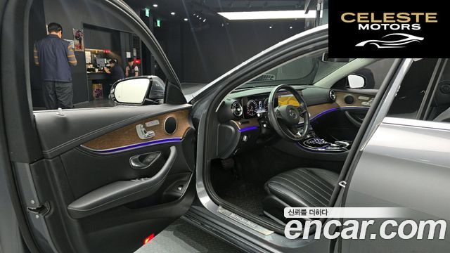 MERCEDES BENZ E-Classe W213 E300 Exclusive 2017 — photo 10 sur 20