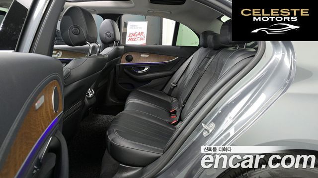 MERCEDES BENZ E-Classe W213 E300 Exclusive 2017 — photo 12 sur 20