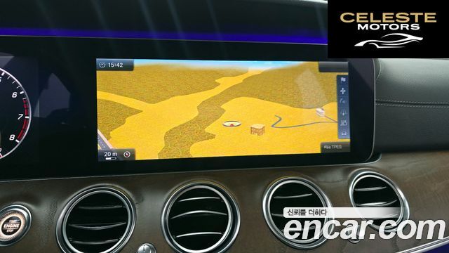 MERCEDES BENZ E-Classe W213 E300 Exclusive 2017 — photo 17 sur 20