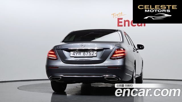 MERCEDES BENZ E-Classe W213 E300 Exclusive 2017 — photo 4 sur 20