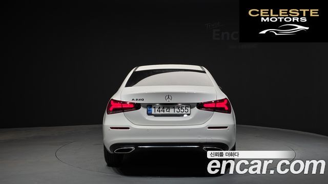 MERCEDES BENZ A-Classe W177 A220 Berline 2023 — photo 4 sur 30