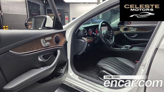 MERCEDES BENZ E-Classe W213 E220d 4MATIC Exclusive 2019 — photo 13 sur 30