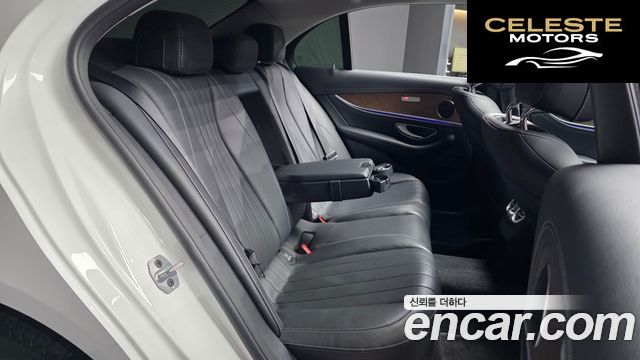MERCEDES BENZ E-Classe W213 E220d 4MATIC Exclusive 2019 — photo 18 sur 30