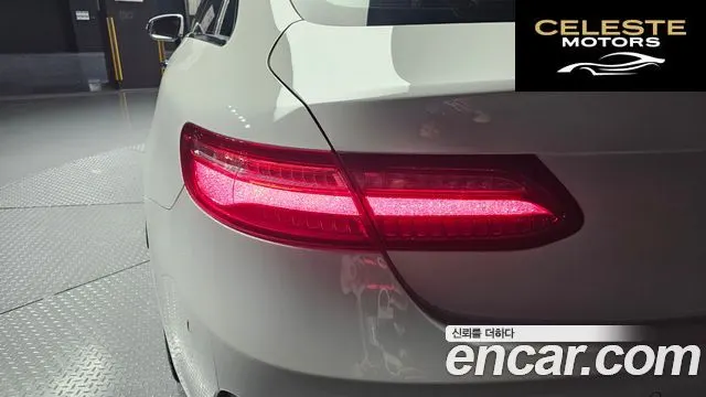 MERCEDES BENZ E-Classe W213 E220d Coupé 2018 — photo 9 sur 30