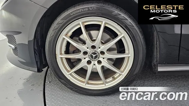 MERCEDES BENZ B-Classe W246 B200 d 2018 — photo 5 sur 35