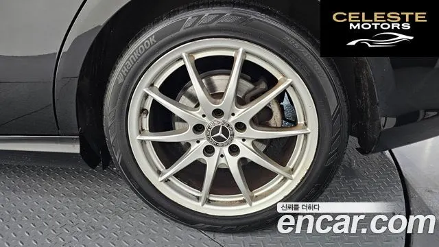 MERCEDES BENZ B-Classe W246 B200 d 2018 — photo 7 sur 35