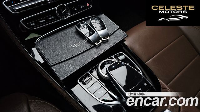 MERCEDES BENZ E-Classe W213 E300 Avantgarde 2019 — photo 11 sur 39
