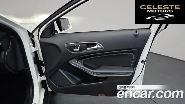 MERCEDES BENZ GLA-Classe X156 GLA250 4MATIC 2019 — photo 13 sur 34